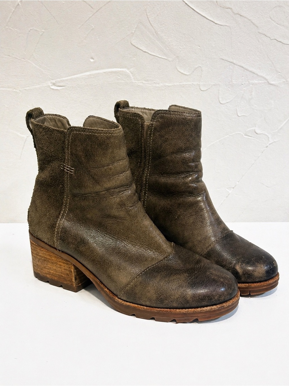 Sorel Leather Ankle Boots Womens 9 Block Heel Moto Utility Lug Sole